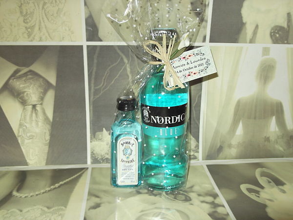 Ginebra Blue Saphire y tónica 