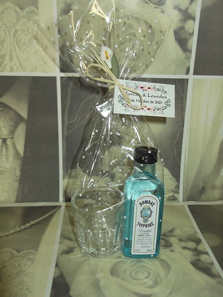 Ginebra Blue Saphire y vaso chupito 