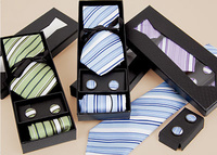 Set de corbata, gemelos y pañuelo